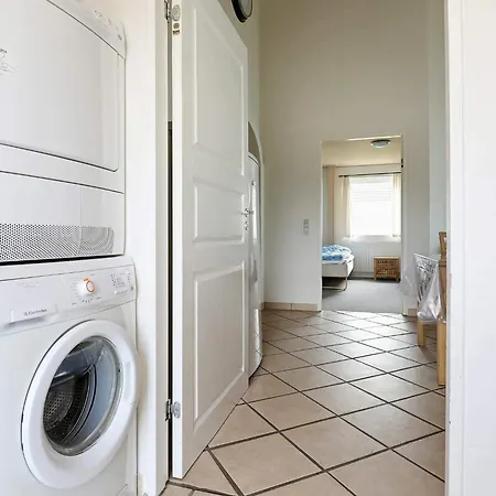 20 Person In Vinderup-by Traum *