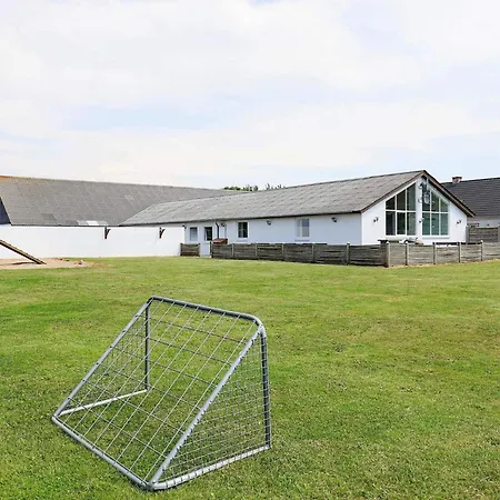 20 Person In Vinderup-by Traum